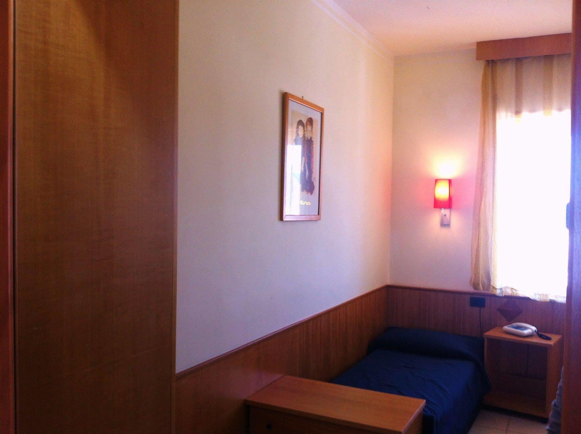 Hotel Meranda กามิลยาเตลโล ซีลาโน ภายนอก รูปภาพ